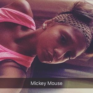 Meet your Posher, Sandra