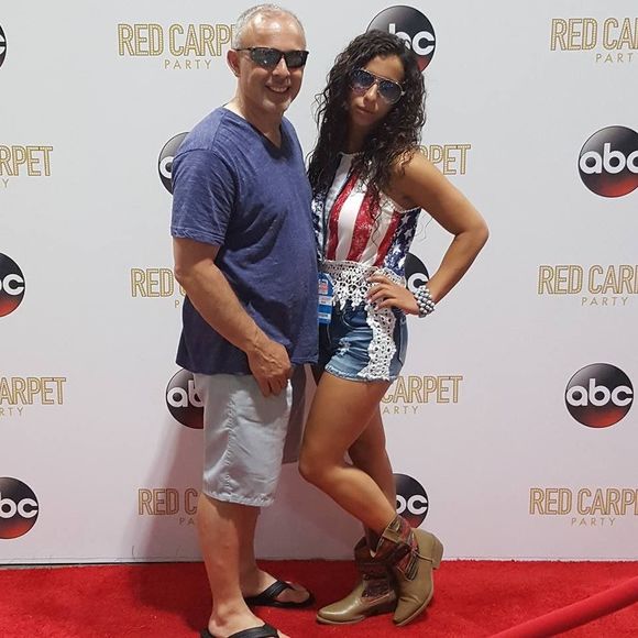 Meet your Posher, Cara