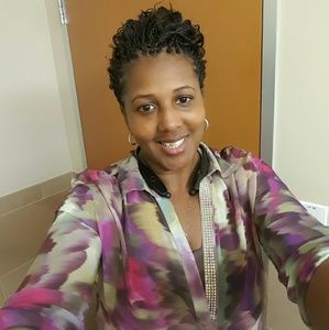 Meet your Posher, Carrie