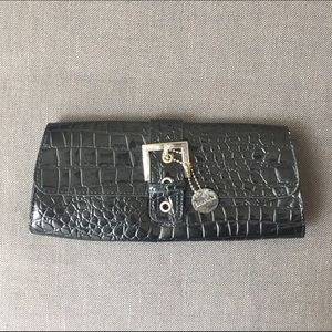 Black Clutch