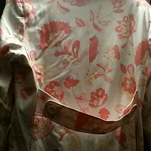 Trench coat - Picture 2 of 2