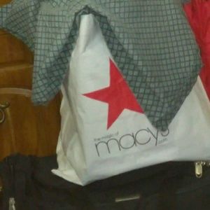 Meet your Posher, Felicia