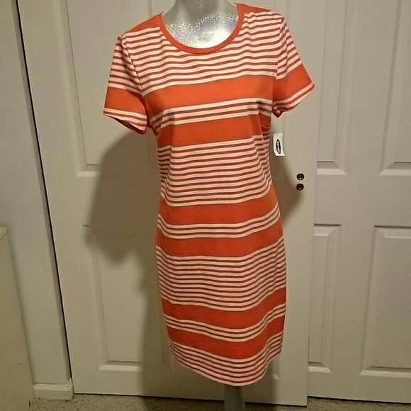 Old Navy Dresses & Skirts - Striped dress