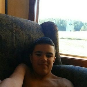 Meet your Posher, Kira