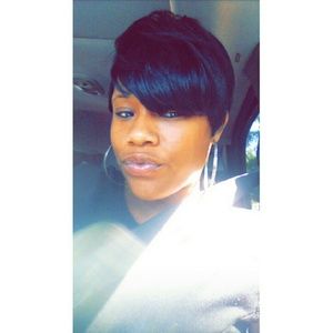 Meet your Posher, Desiree