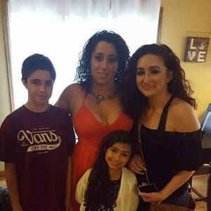 Meet your Posher, Mairis