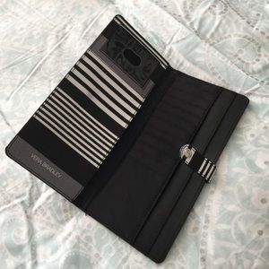 Vera bradley travel wallet black/white