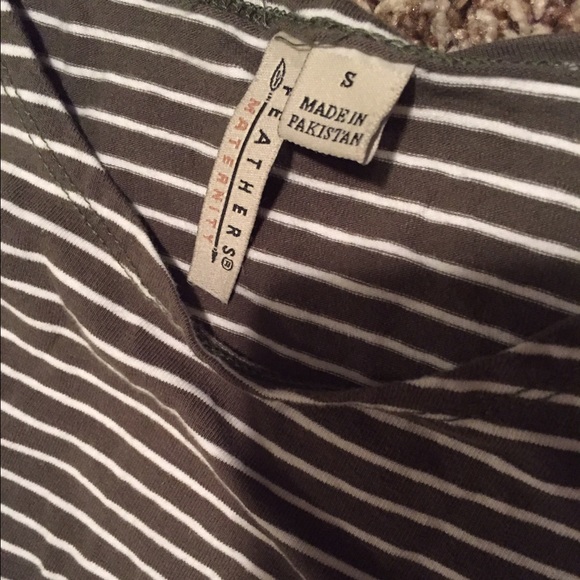 3 Maternity Dresses - Picture 3 of 4