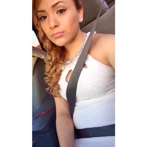 Meet your Posher, Alejandra