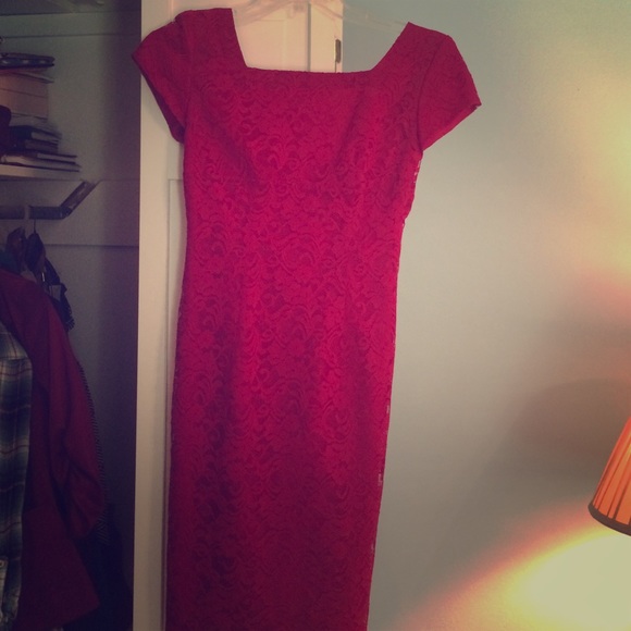 Perfect condition Maggie London red lace dress
