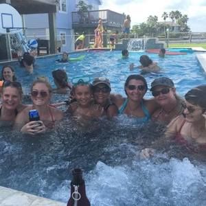 Meet your Posher, Michelle