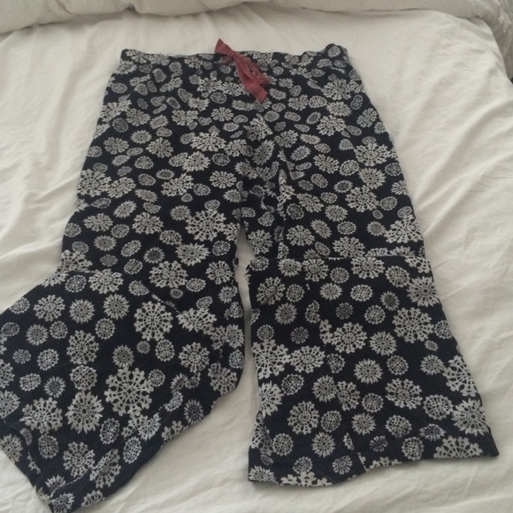 Women's winter snowflake PJ bottoms