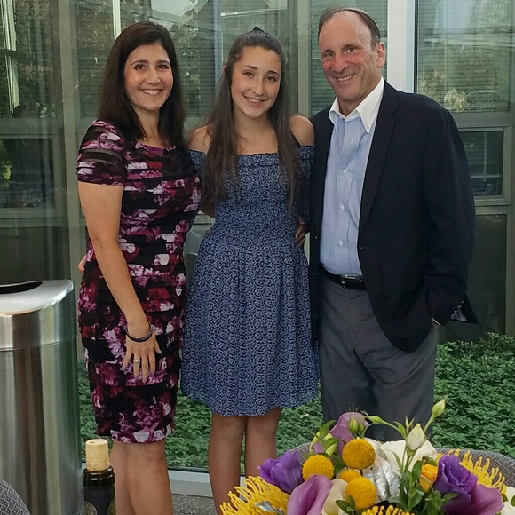 Meet your Posher, Pamela (Pamprrd) - Picture 3 of 8