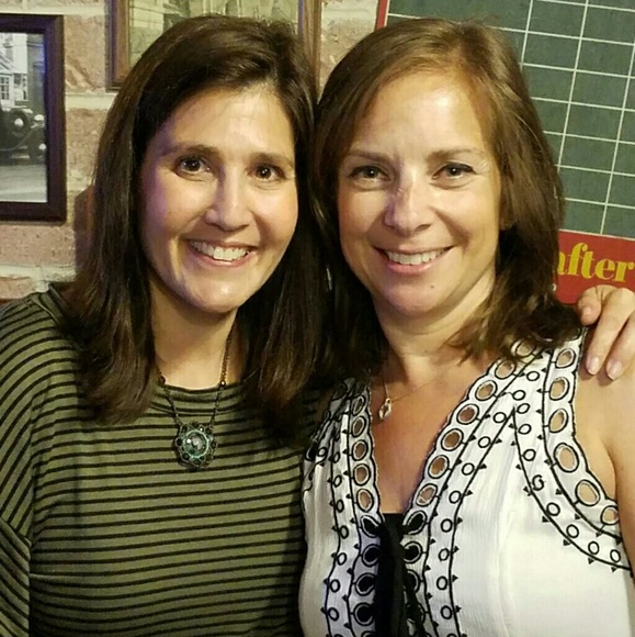 Meet your Posher, Pamela (Pamprrd) - Picture 7 of 8