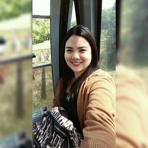 Meet your Posher, Danielle