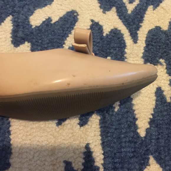 Flats - Picture 2 of 4