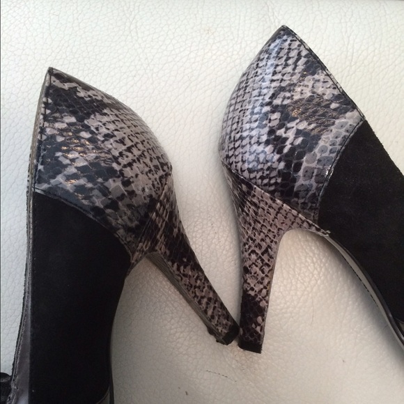 Anne Klein Heels- Size 9M - Picture 1 of 4