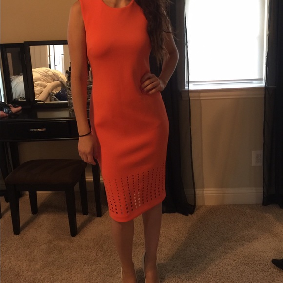 Dress - Picture 2 of 4