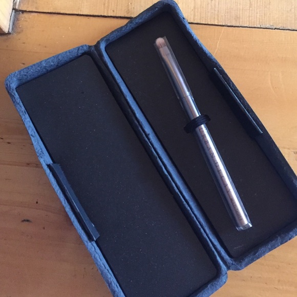 MultiTasker brush Urban Decay