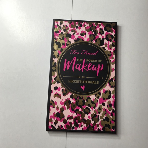 The power of makeup by Nikkie tutorials pallet