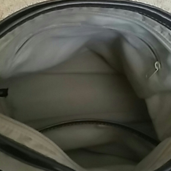 Guess shoulder bag - Picture 2 of 3