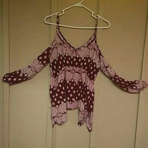 Off the Shoulder Hippie Styled Shirt