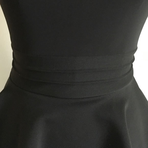 LBD - Picture 3 of 4