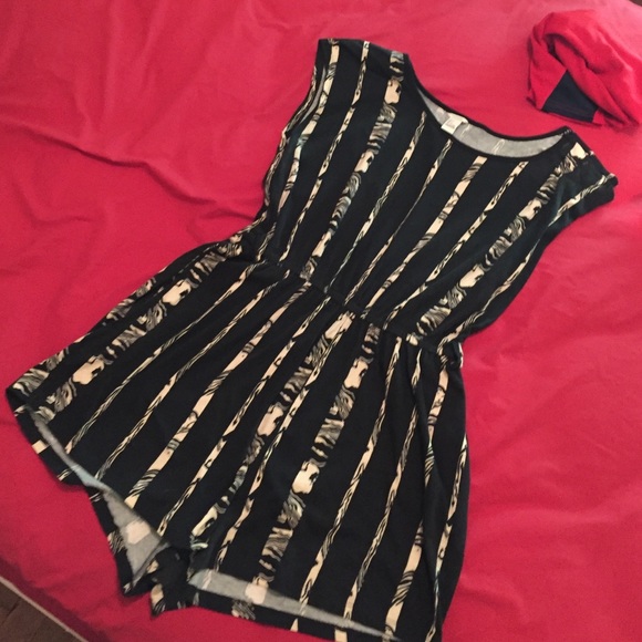 Cap sleeve romper shorts