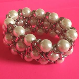 Black House | White Market Bracelet