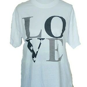 LOVE tshirt