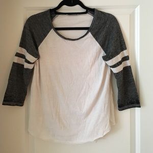 Hollister Quarter-Sleeve T-shirt