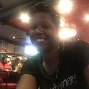 Meet your Posher, Stacy