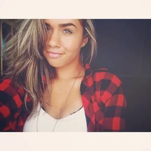 Meet your Posher, Leslie