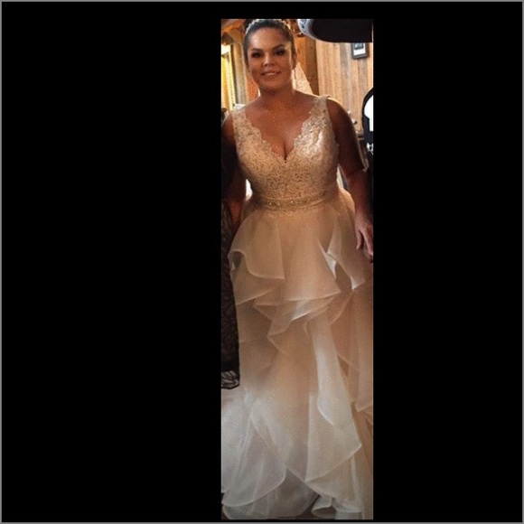Wedding dress