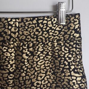 Forever 21 Skirts - Forever 21 F21 gold & black leopard stretch skirt Forever 21 Skirts - Forever 21 F21 gold & black leopard stretch skirt