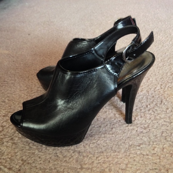 Black Peep Toe Platform Heels Size 7M