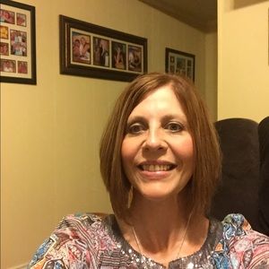 Meet your Posher, Deborah