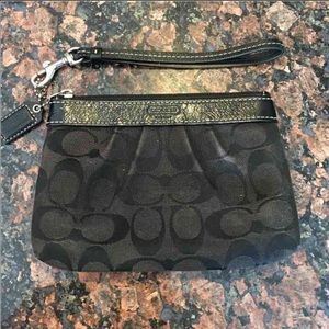 BLACK COACH WRISTLET