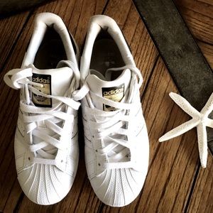 Adidas Superstar Athletic Shoes White/Black 💕
