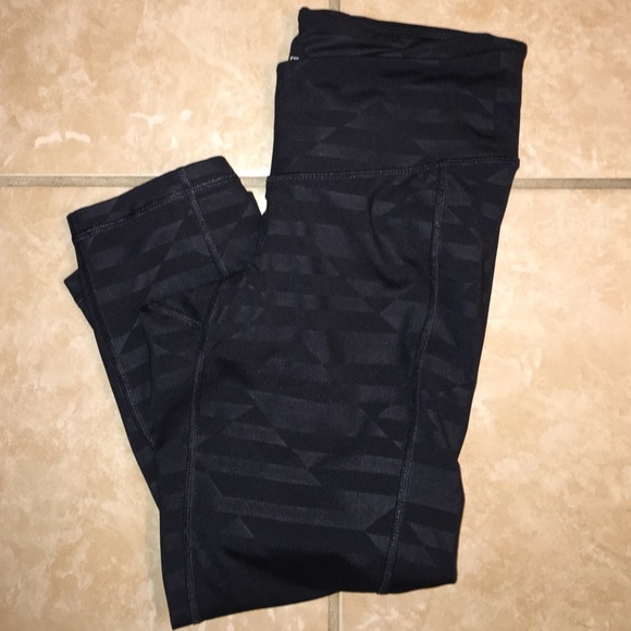 Old Navy Active Crops