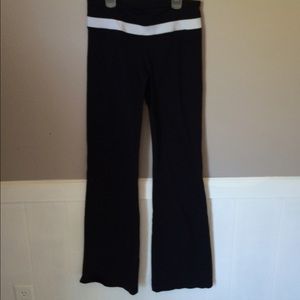 Lulu yoga pants