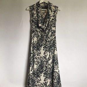Arden B Dresses - Arden B navy and white floral stretch dress S Arden B Dresses - Arden B navy and white floral stretch dress S