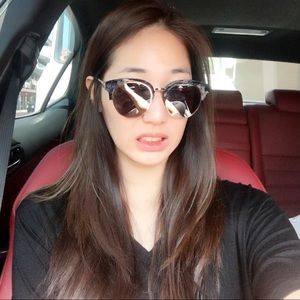 Meet your Posher, Hayeon