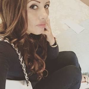 Meet your Posher, Mireya