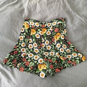 Zara shorts - linen - xs