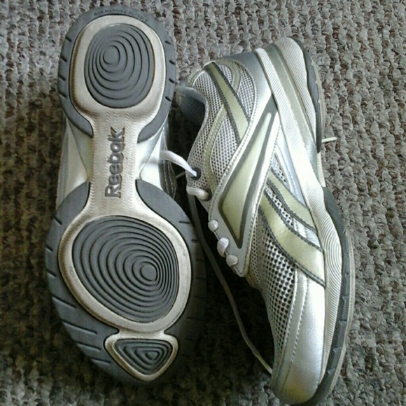 Easy tone Reebok Shoes - Picture 2 of 4