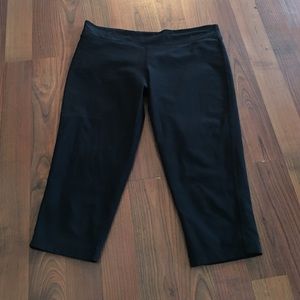 Girls Nike DRI-FIT black tight cropped leggings L