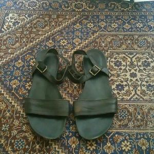 Dress sandals