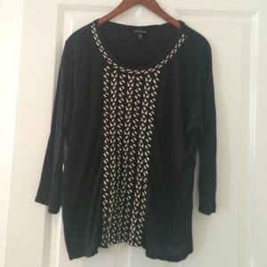 Three quarter sleeve top