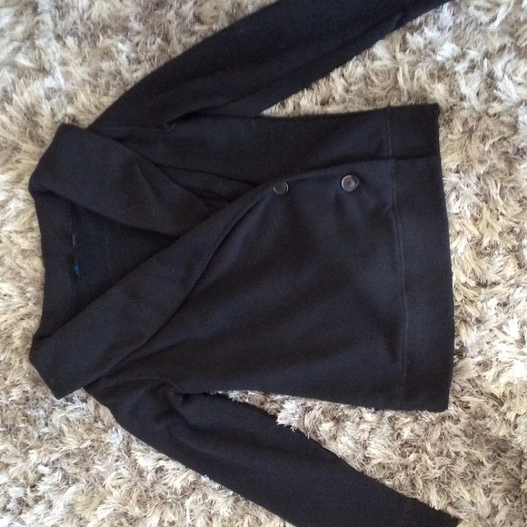SUper soft black sweatshirt